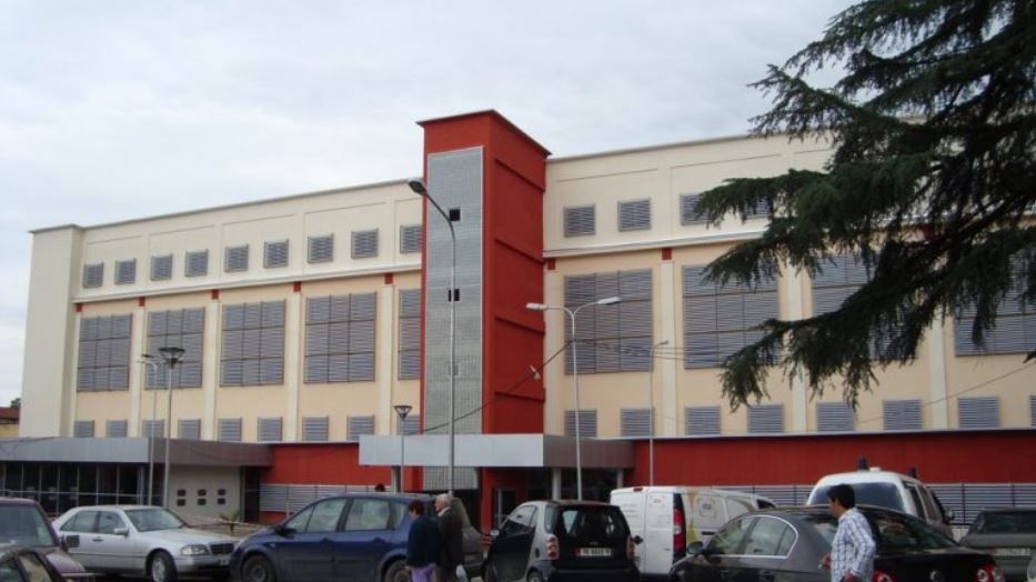 Transporti rajonal Durrës dhe parkimi në QSUT, lidhen dy kontratat 24 mln euro